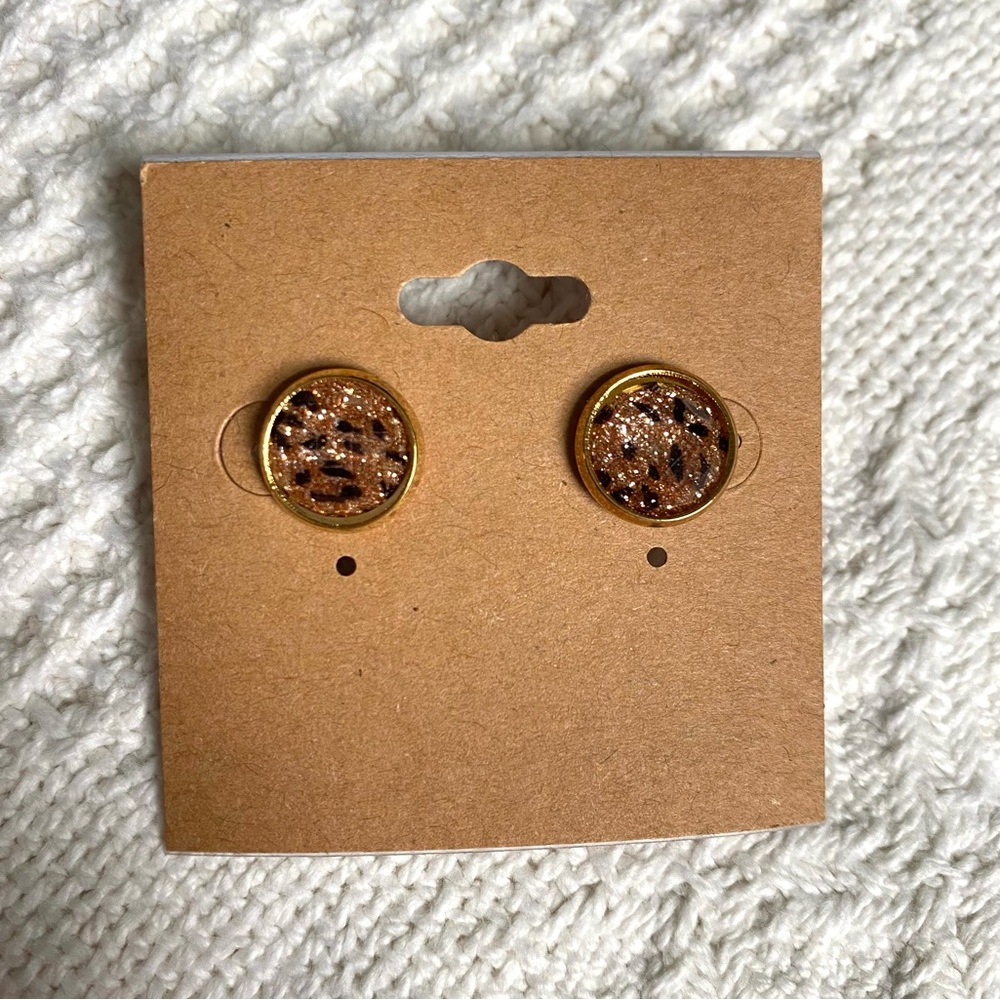 $5 or 3/$10 NWT Boutique Cheetah Print Glitter Stud Earrings